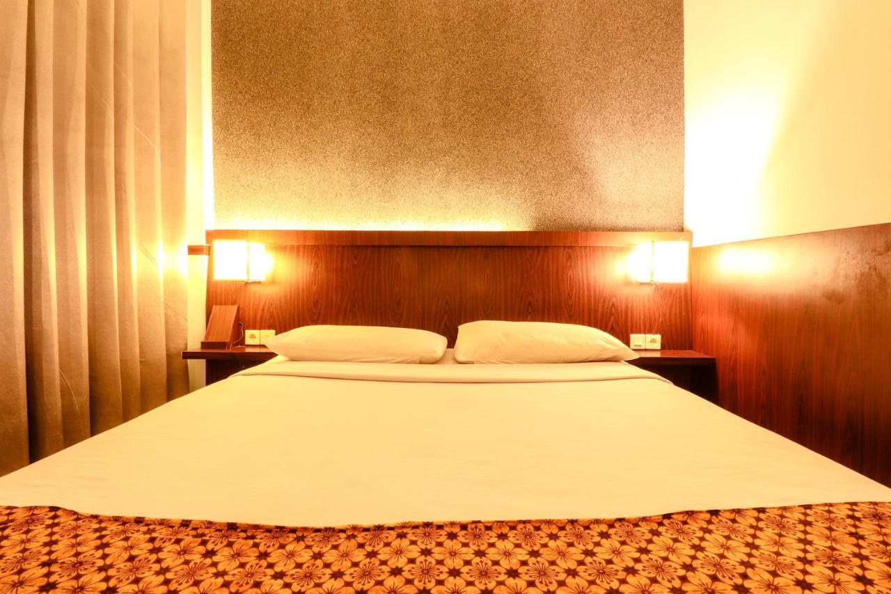 Hotel Jawa Surabaya Exterior foto