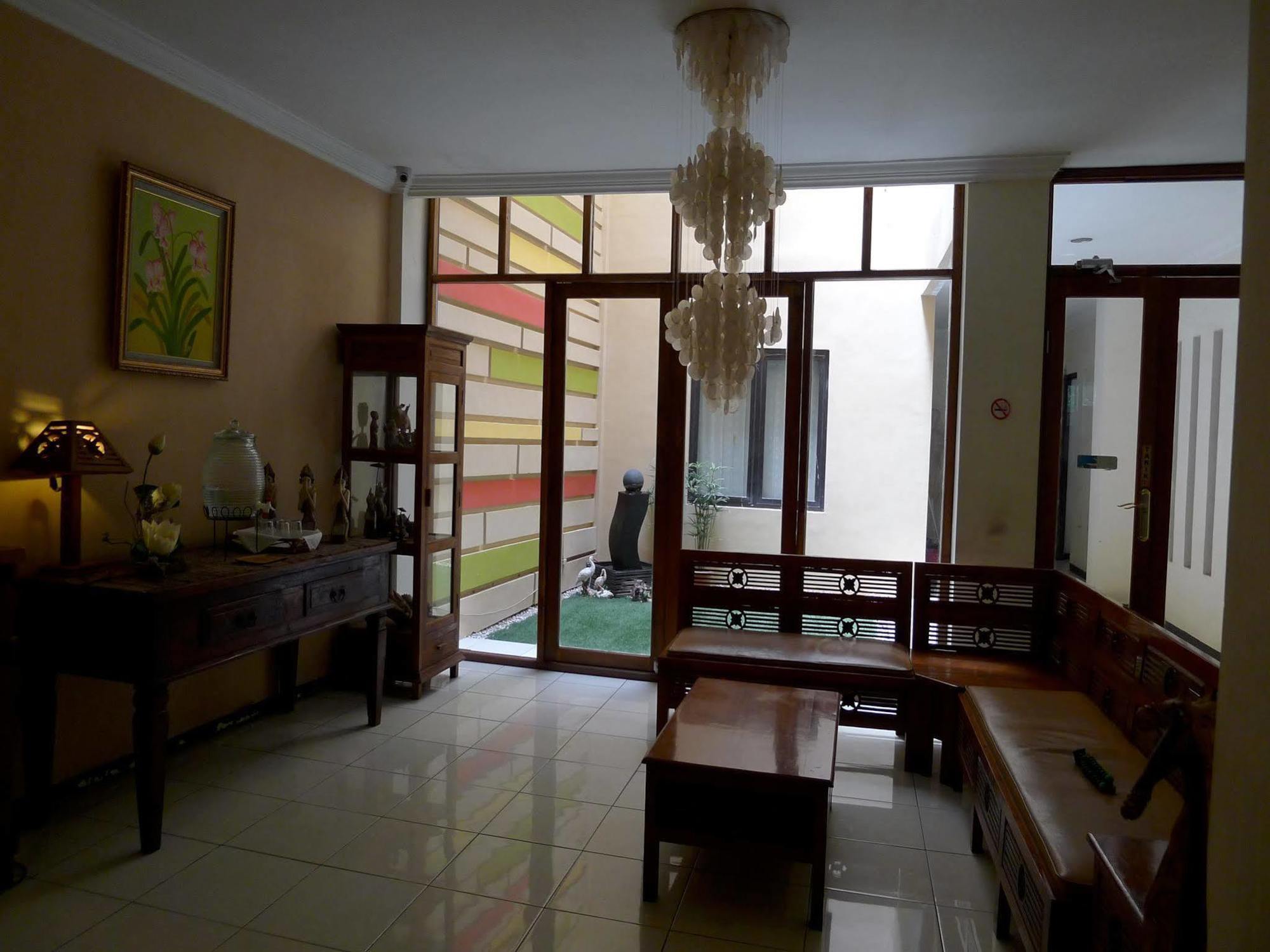 Hotel Jawa Surabaya Exterior foto